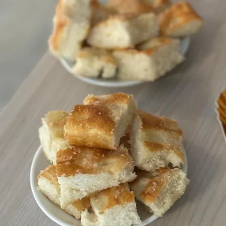 Volpedo Hostel Вольпедо