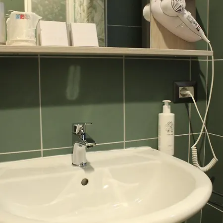 Volpedo Hostel Отель