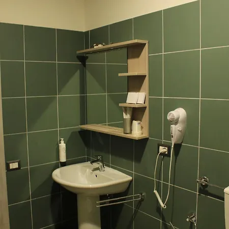 Volpedo Hostel Отель *