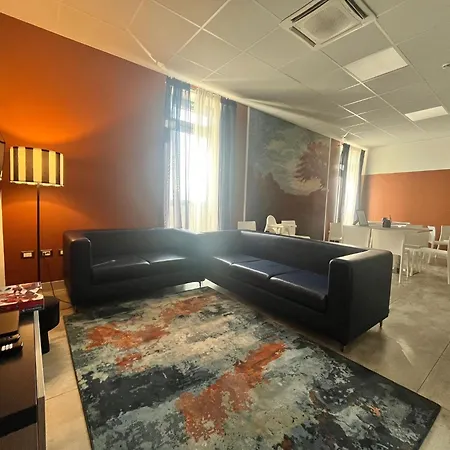 Volpedo Hostel * Вольпедо