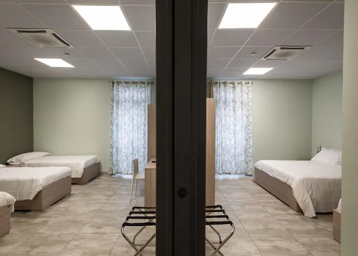 호텔 Volpedo Hostel 볼페도