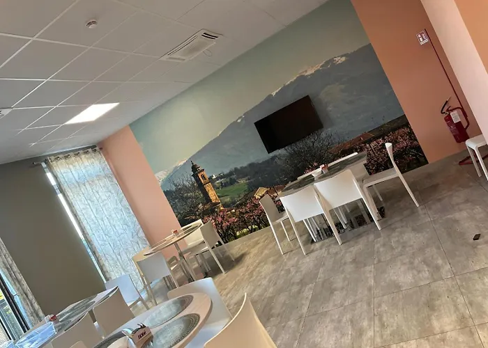 호텔 Volpedo Hostel 볼페도